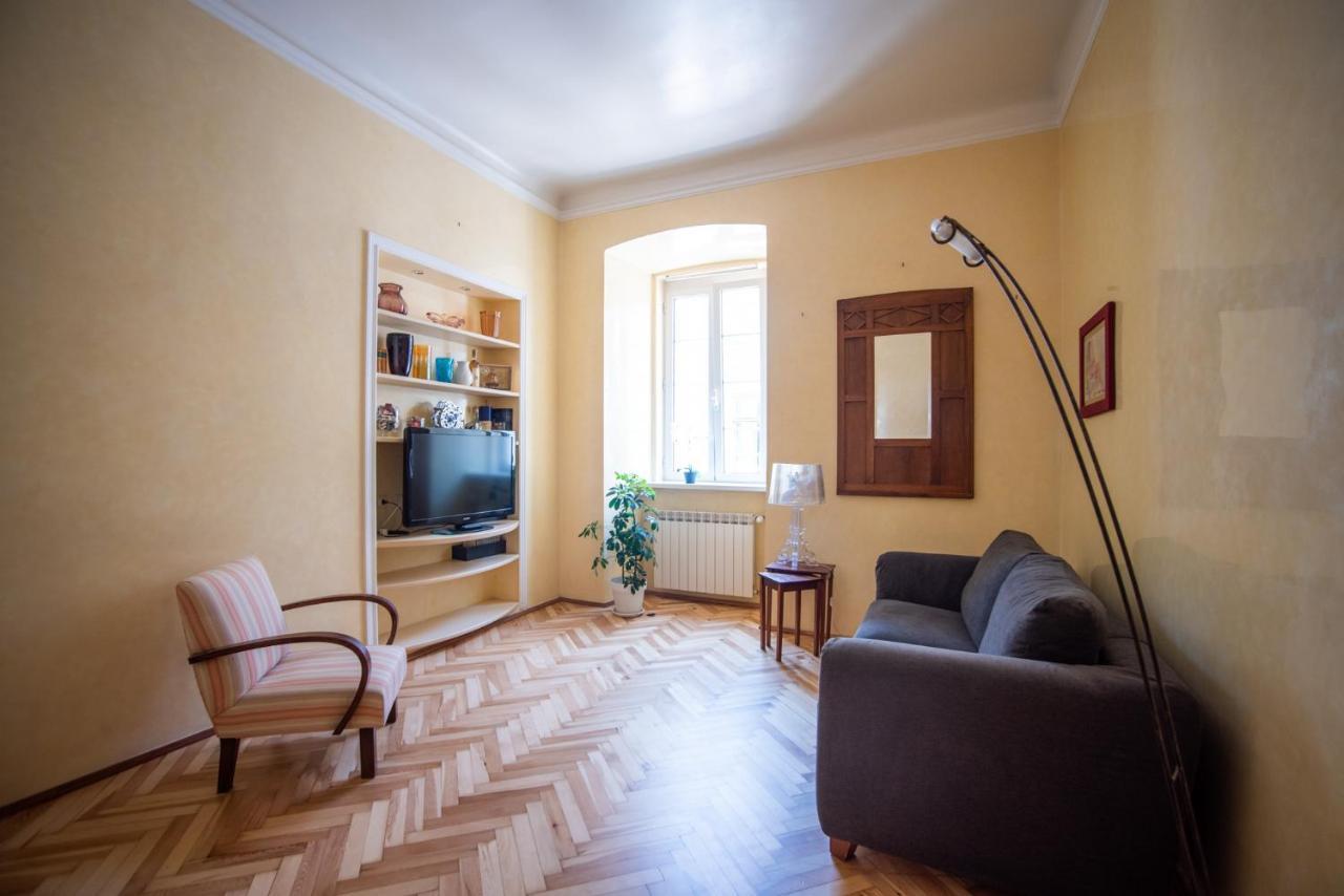 Art & History - New - Modern Classic Apartment Trieste Esterno foto